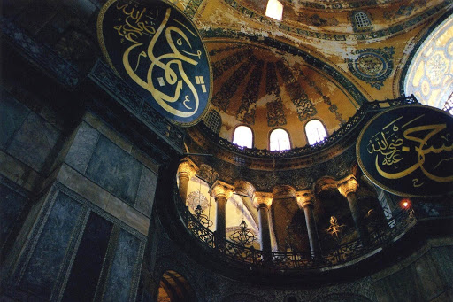 Santa Sofia a Istanbul riaperta ai musulmani