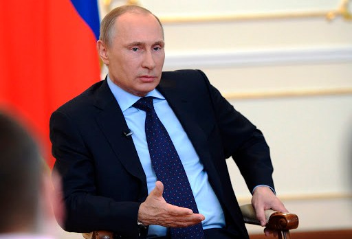 Putin talks tough but cools tensions over Ukraine &#8211; it