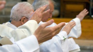 Misa crismal sacerdotes – it