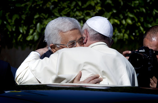 Pope invites Israeli &amp; Palestinian presidents to prayer meeting &#8211; it