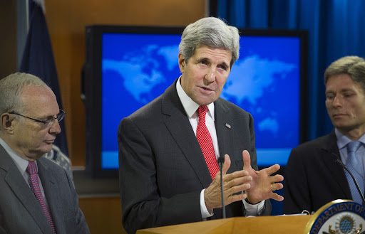 John Kerry introduces Rabbi Saperstein &#8211; it