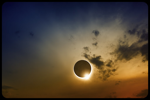 Solar Eclipse © Igor Zh / Shutterstock &#8211; it