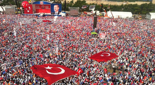Protestors gather in Istanbul &#8211; it