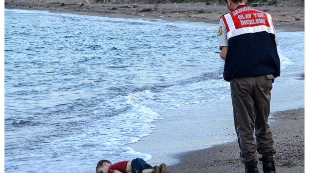 bimbo siriano morto spiaggia