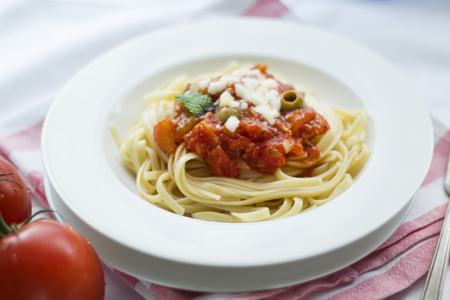 food-pasta-tomato-theme-workspaces-large