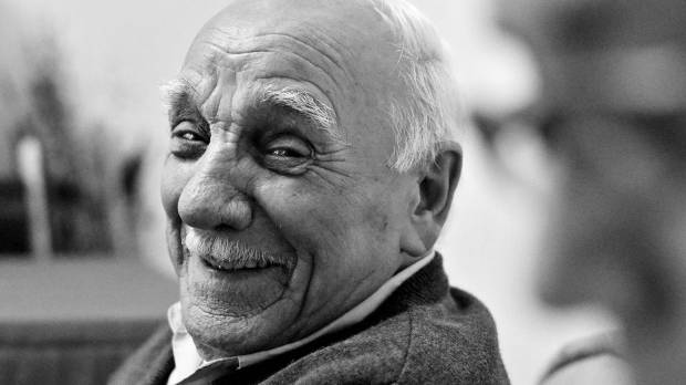 web-grandpa-portrait-joy-smile-esteban-ignacio-cc
