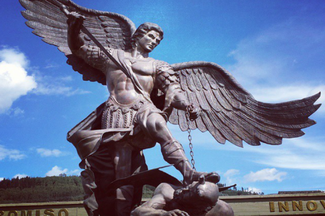 Esorcismo San Michele Arcangelo Preghiera Una preghiera diversa a San Michele Arcangelo