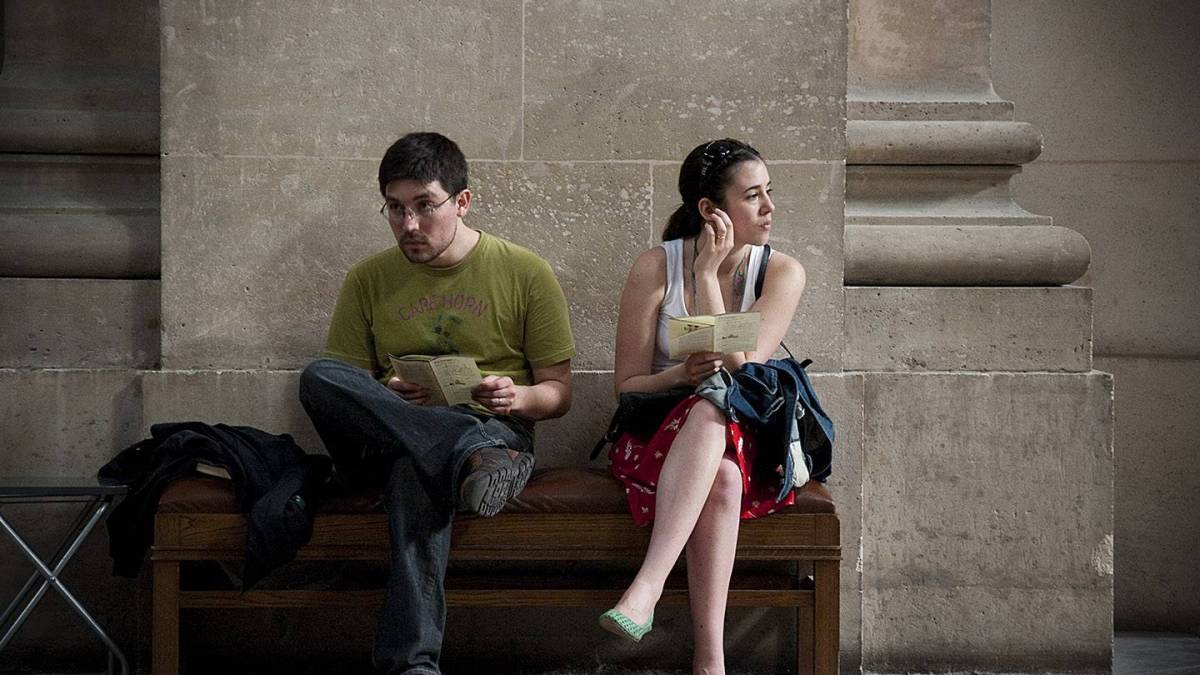 web-couple-distant-silence-luigi-morante-cc