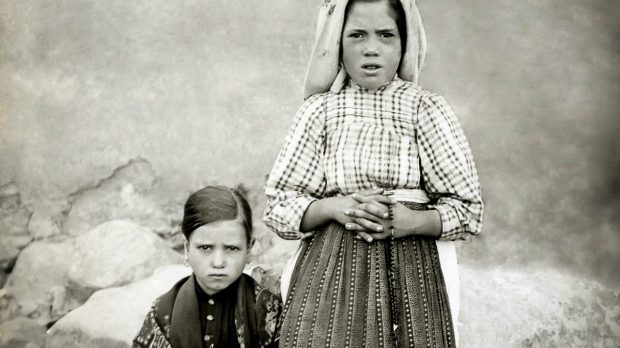 web-jacinta-marto-jucia-santos-fatima-public-domain