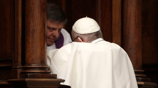 web3-photo-of-the-day-pope-francis-confession-000_mr3fv-andrew-medichini-afp1