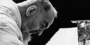 Mentre Padre Pio subiva le tre prove più dolorose, accanto a lui c&#8217;era San Michele