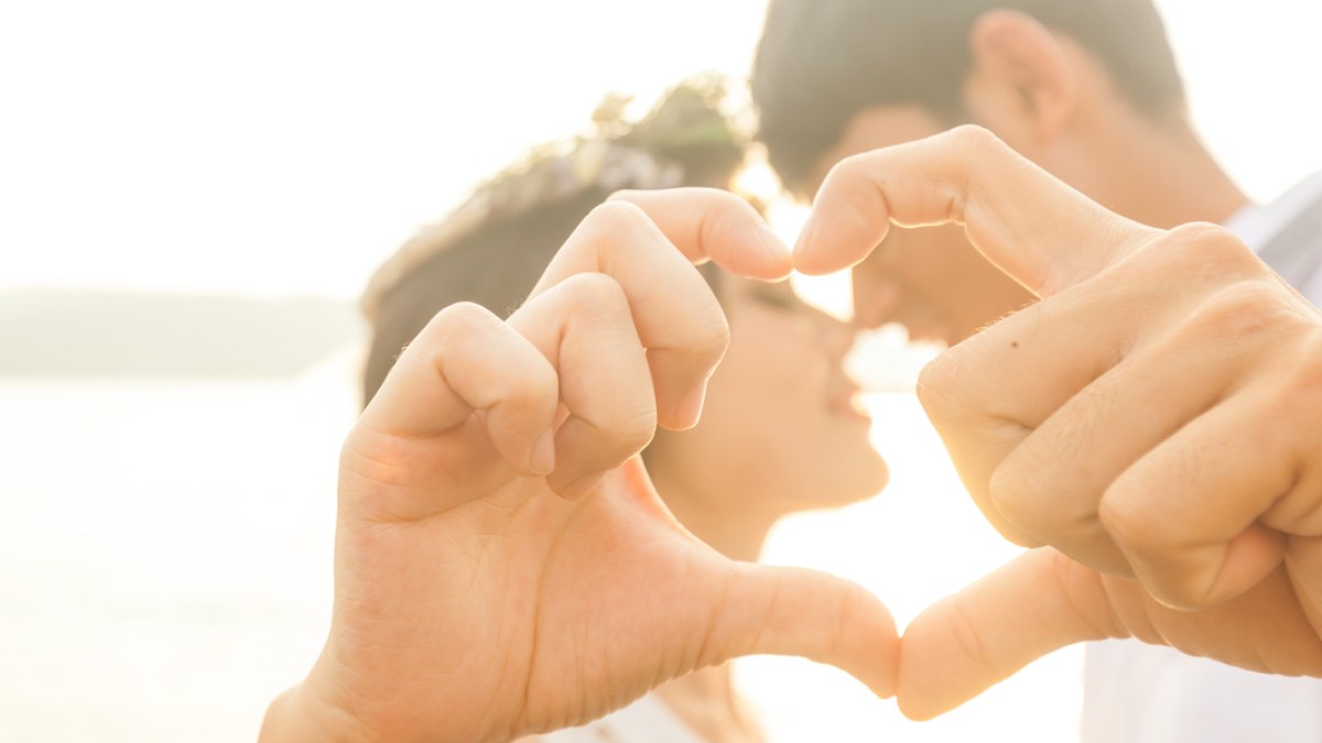 Ne pas confondre chasteté et abstinence sexuelle