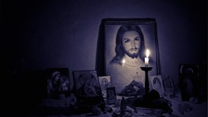 web-advent-candle-jesus-image-devanath-via-unsplash-cc