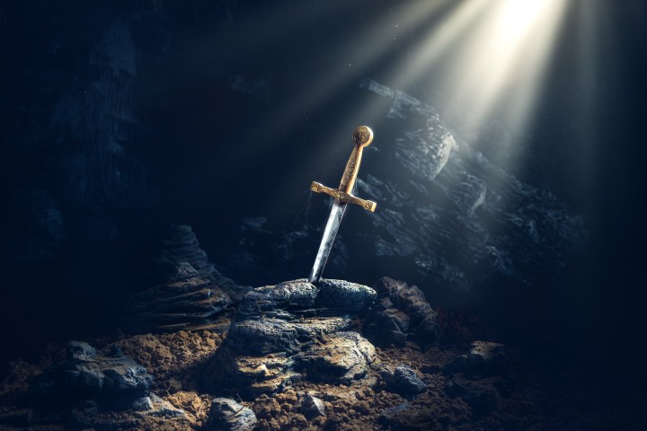 WEB EXCALIBUR SWORD ROCK LEGEND ©Fer Gregory-SHutterstock