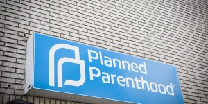 Funzionarie di Planned Parenthood confessano la vendita di tessuti di bambini abortiti