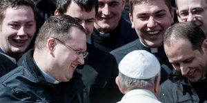 Che consigli darebbe Bergoglio ai genitori di chi sceglie la vita consacrata?