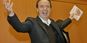 I miracoli compiuti da Gesù erano colmi di gioia: parola di Roberto Benigni 