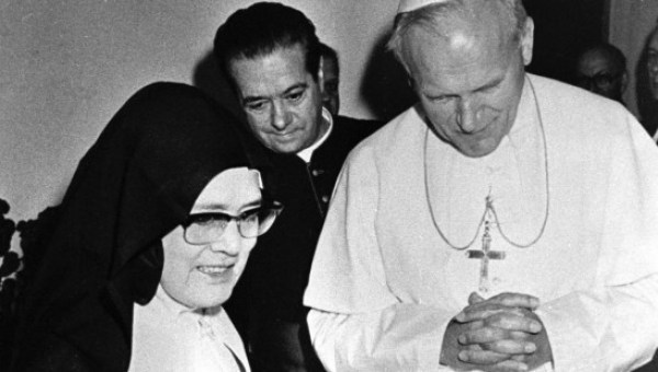 LUCIA FATIMA WOJTYLA