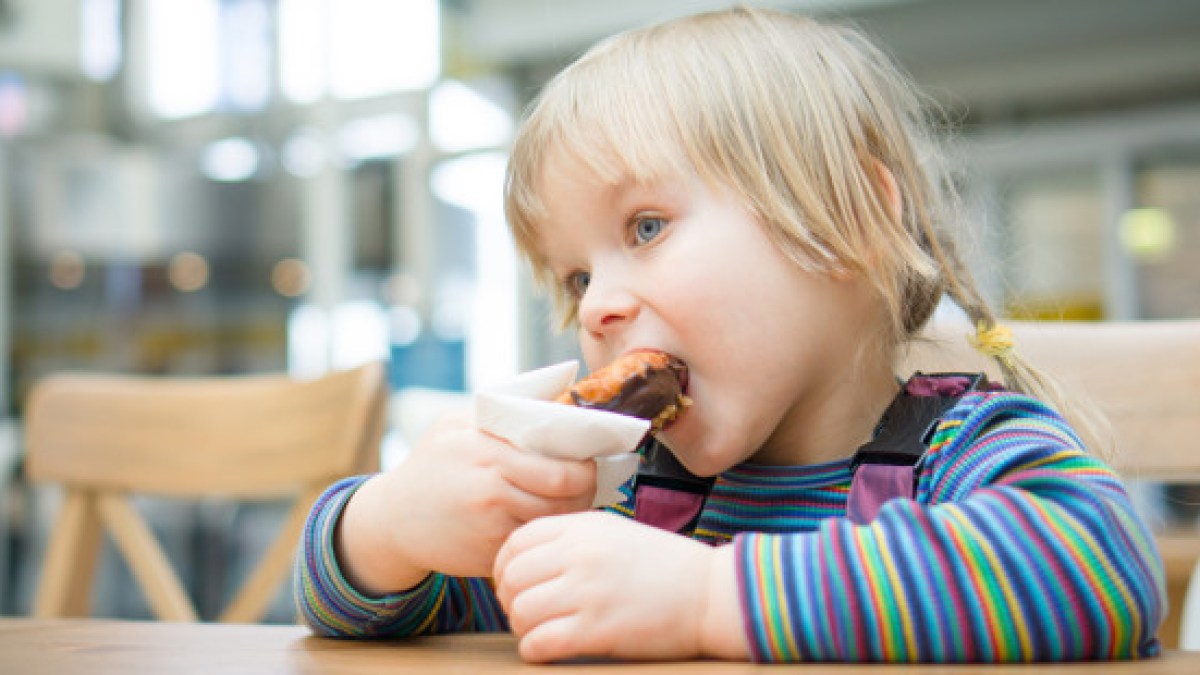 web3-little-girl-donut-mall-sugar-food-sweets-shutterstock
