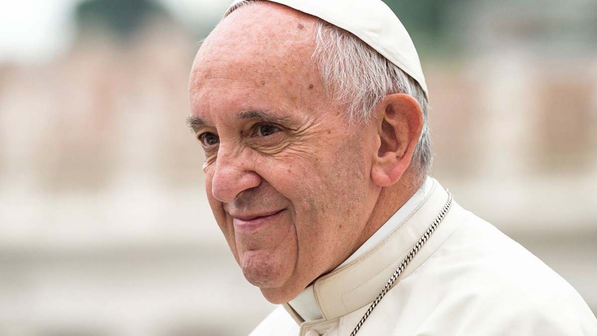 WEB3-POPE-FRANCISFACE-LEFT-SIDE-CLOSE-UP-LOOKING-STRAIGHT-Antoine-Mekary-Aleteia