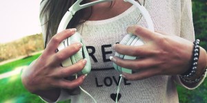 Gli adolescenti: &#8220;suonati&#8221; o rianimati dalla musica?