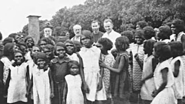 AUSTRALIA VESCOVO MOGLI