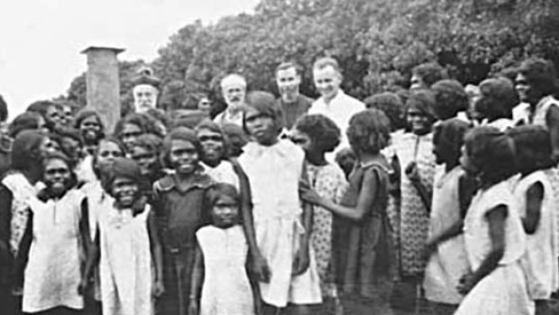 AUSTRALIA VESCOVO MOGLI