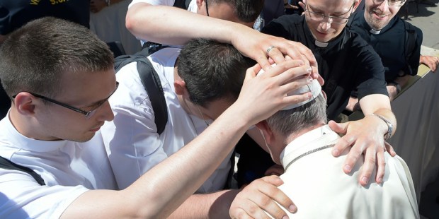 PAPA FRANCESCO PREGHIERA