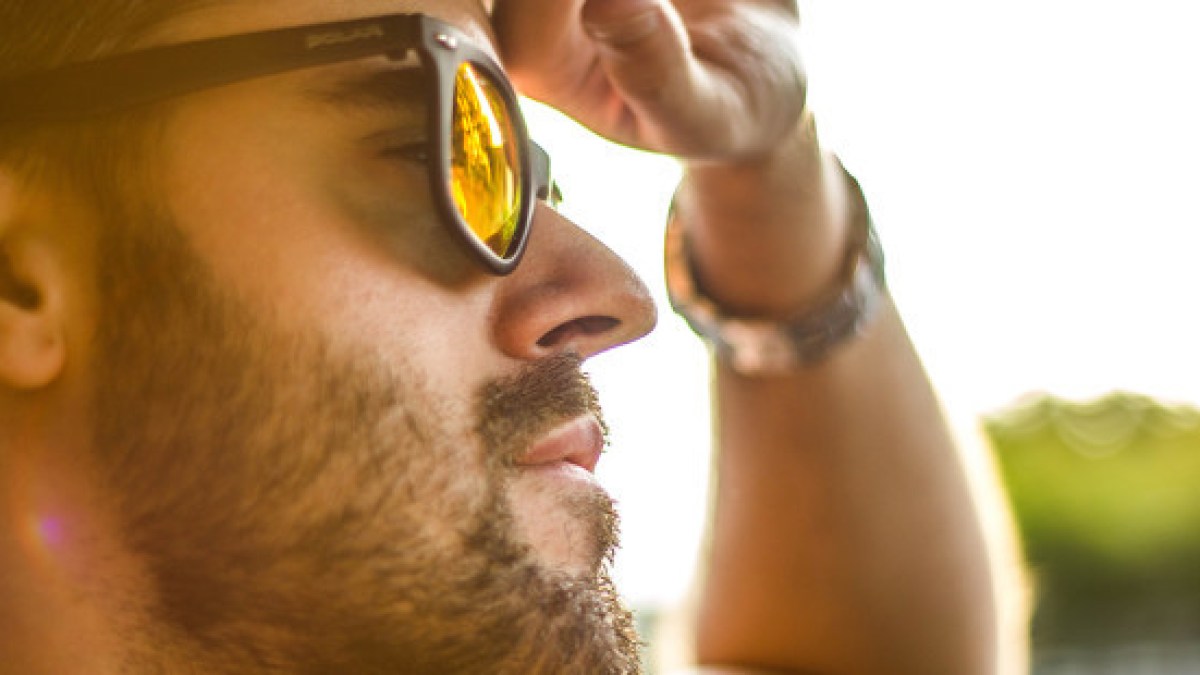 web3-man-sunglasses-sun-rays-light-pexals