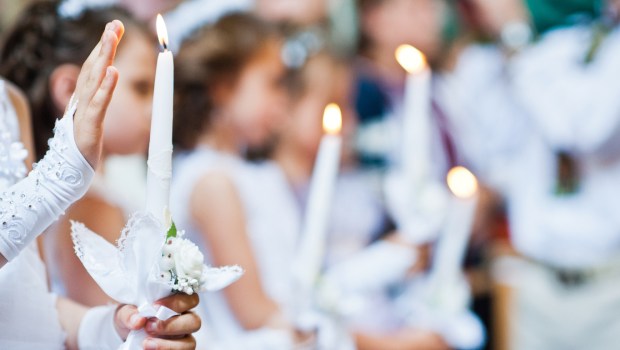 ENFANTS EN BLANC