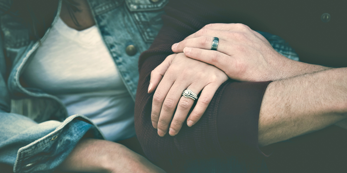 MARRIED COUPLE,HANDS,RINGS