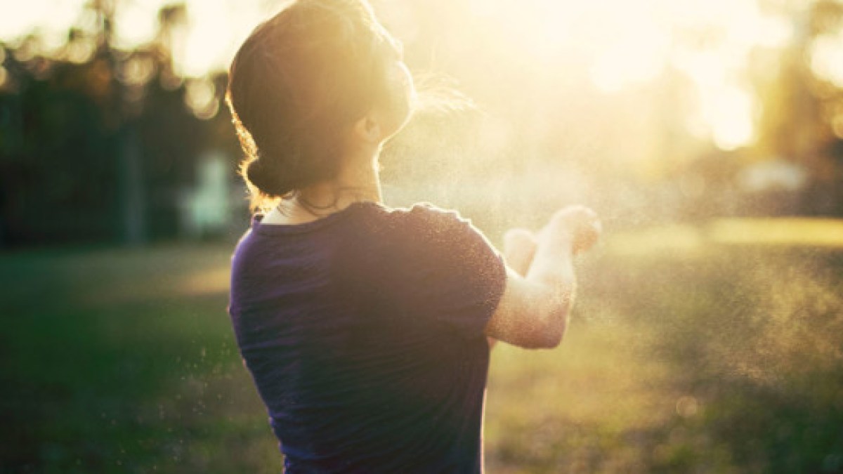 web-woman-girl-sun-sunset-pray-hope-lauren-rushing-cc
