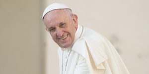 Truffa con le immagini del Papa, arrestati due pregiudicati
