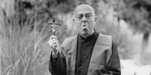 Don Amorth, un tipo serioso? No, un gran burlone. Ecco i suoi scherzi preferiti