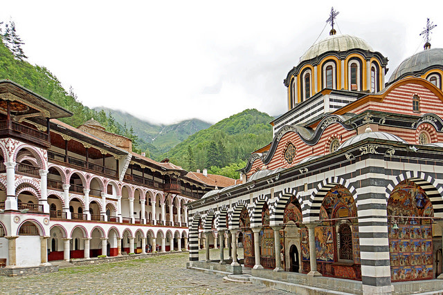 web-bulgaria-monastery-of-saint-ivan-of-rila-dennis-jarvis-cc-by-sa-20