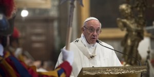Papa Francesco: cristiani siano vigili per non cadere nella mondanità