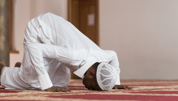 MUSLIM,PRAYER,PROSTRATE