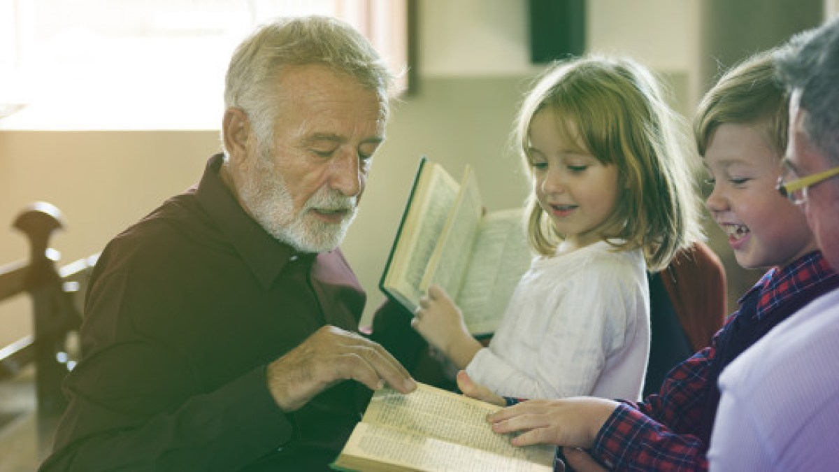 web3-teacher-bible-kids-catechist-shutterstock_594141389-rawpixel-com-ai