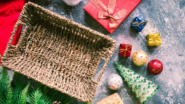 CHRISTMAS,EMPTY BASKET, DECOR