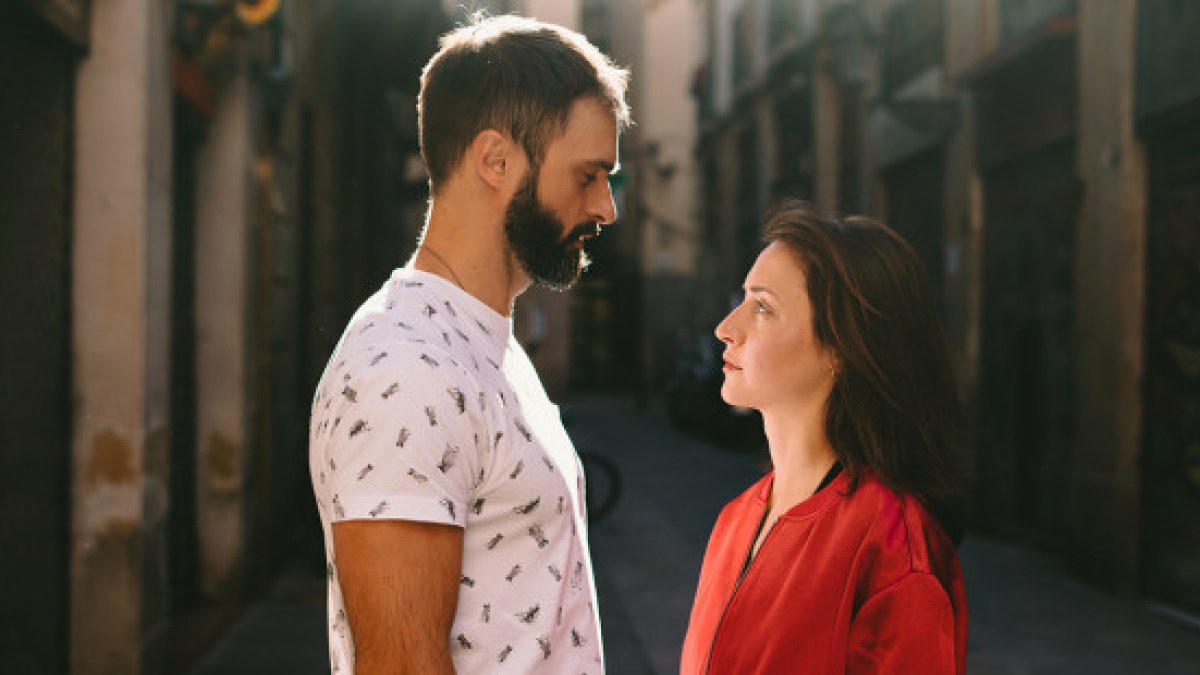 web3-couple-sun-marriage-silence-shutterstock