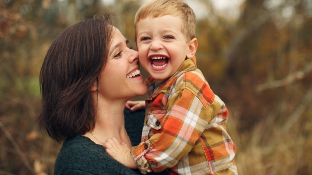 MOM,SON,HAPPY