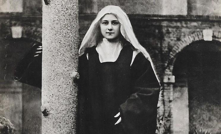 web-10-01-Saint Therese of Lisieux-publicdomain 745×450