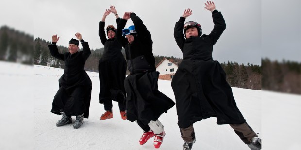 SKI,PRIESTS