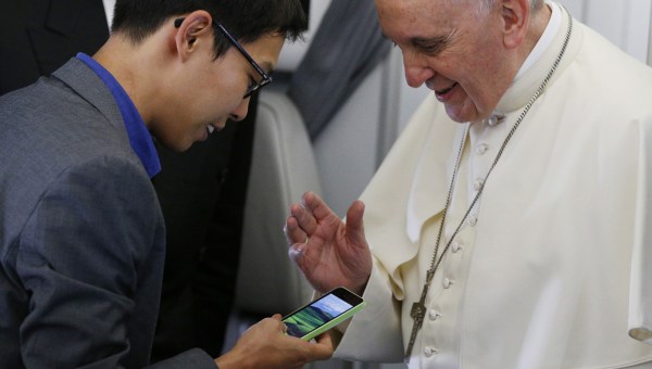 POPE SMARTPHONE