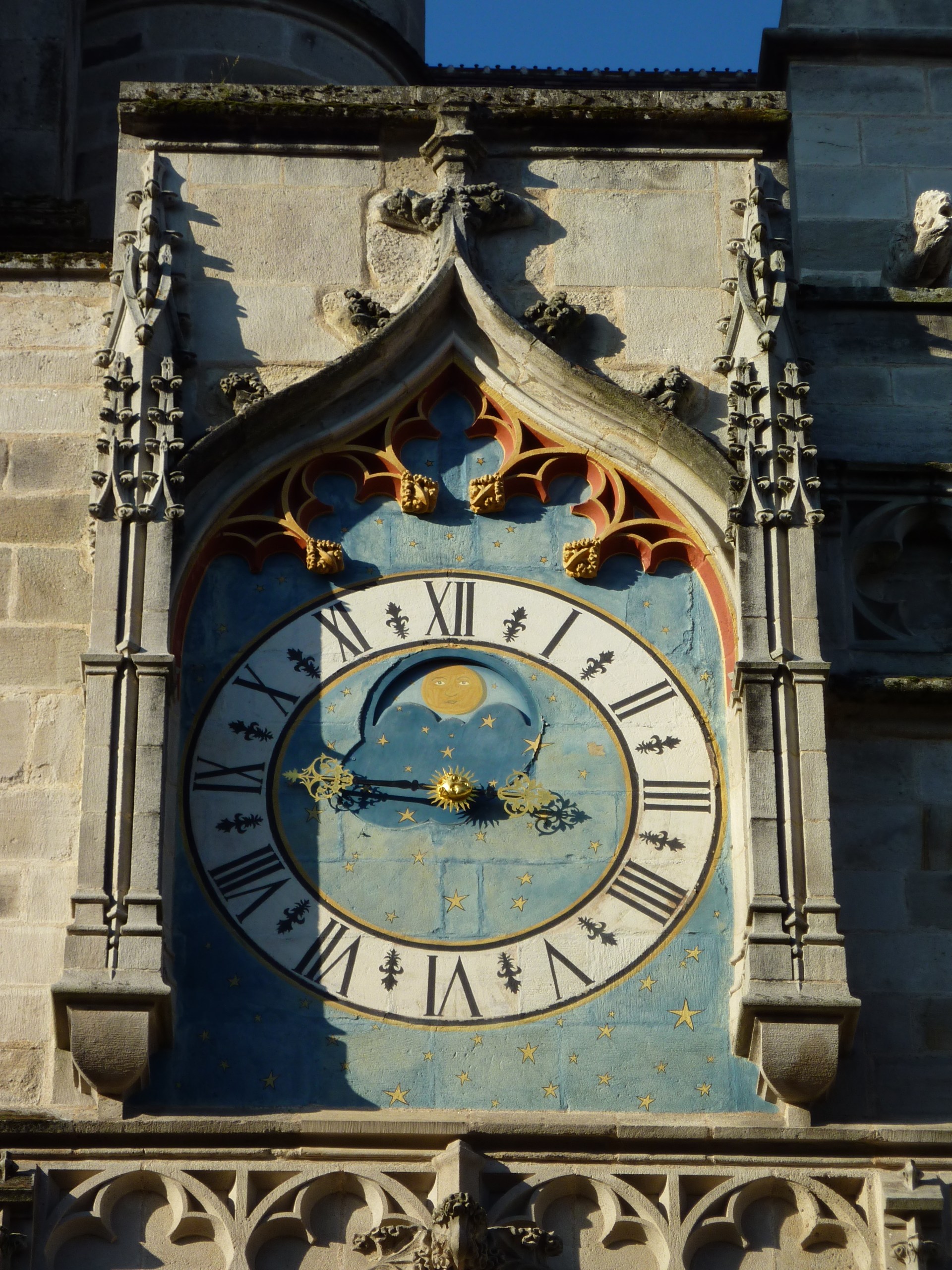 Autun_cathédrale_pendule