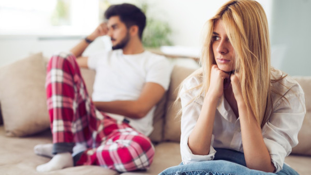 web3-couple-difficulties-love-broken-shutterstock-666760666-nd3000-ai