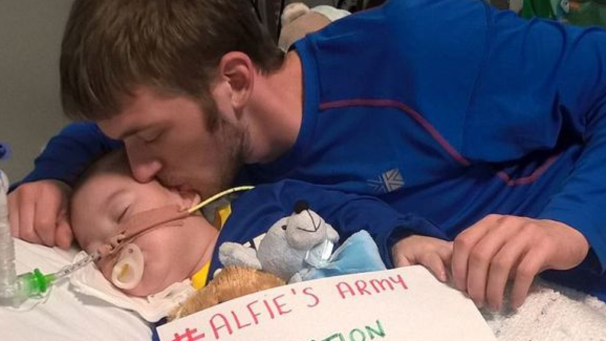 Alfie Evans e o pai Thomas
