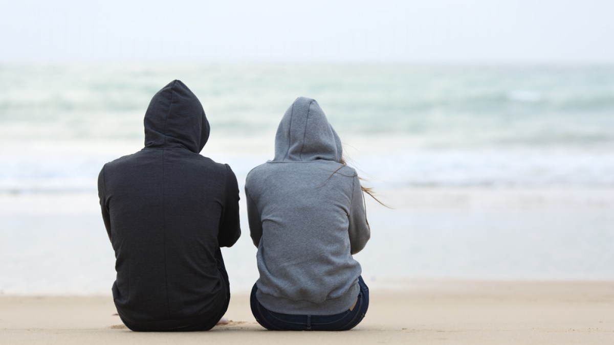 depression_friends_shutterstock_370082543