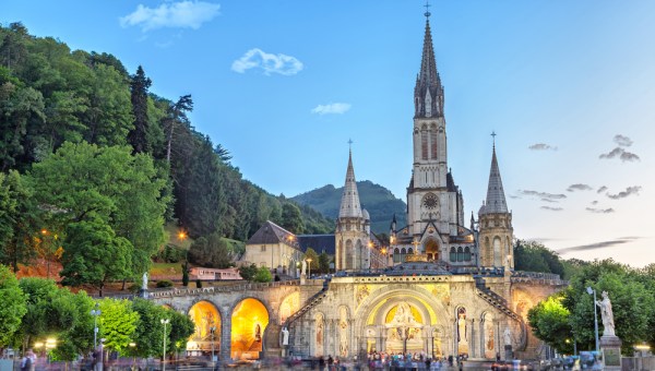 BASILICA LOURDES