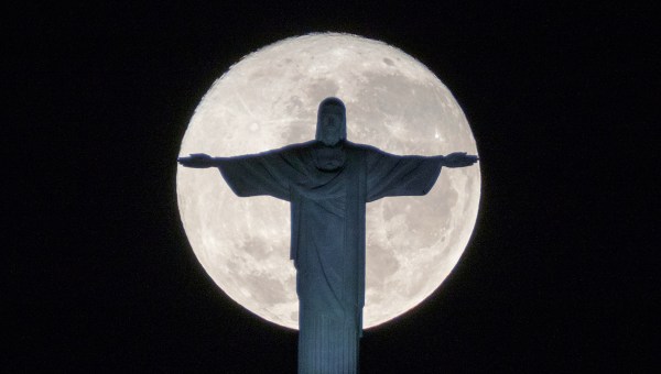 MOON,CHRIST THE REDEEMER
